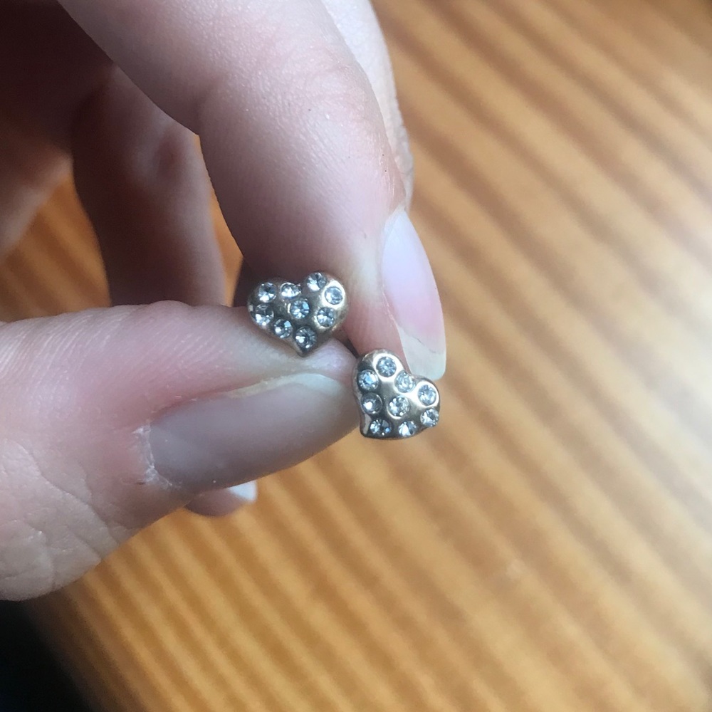 Bow & Heart stud earring bundle - Picture 3 of 5